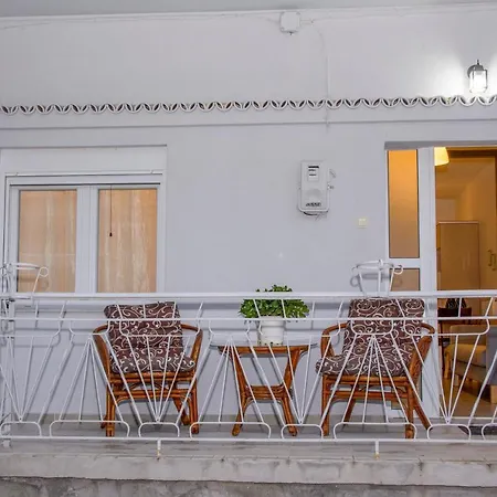 Stefanie's 2 Nyaraló Aszproválta